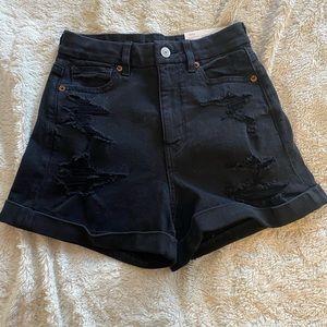 AE Curvy Black Jean Shorts